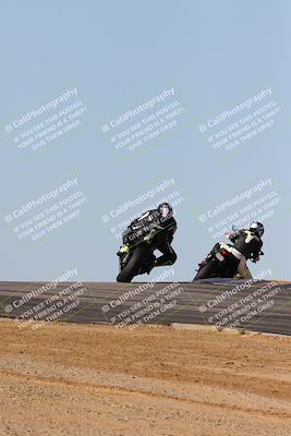 media/Feb-06-2025-Racers Edge (Thu) [[c17ed6f7b1]]/2-B Group/Session 4 End (Turn 10 Backside)/